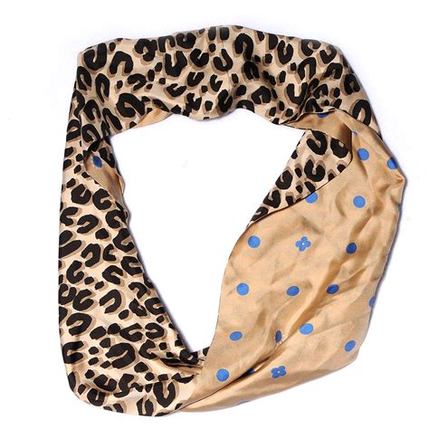 louis vuitton snood|Scarves for Women Luxury Collection .